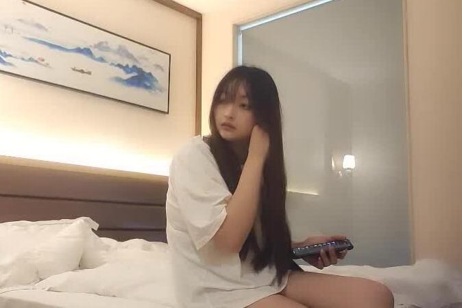 小陈头星选03-15零零后小妹操到一半倒线了